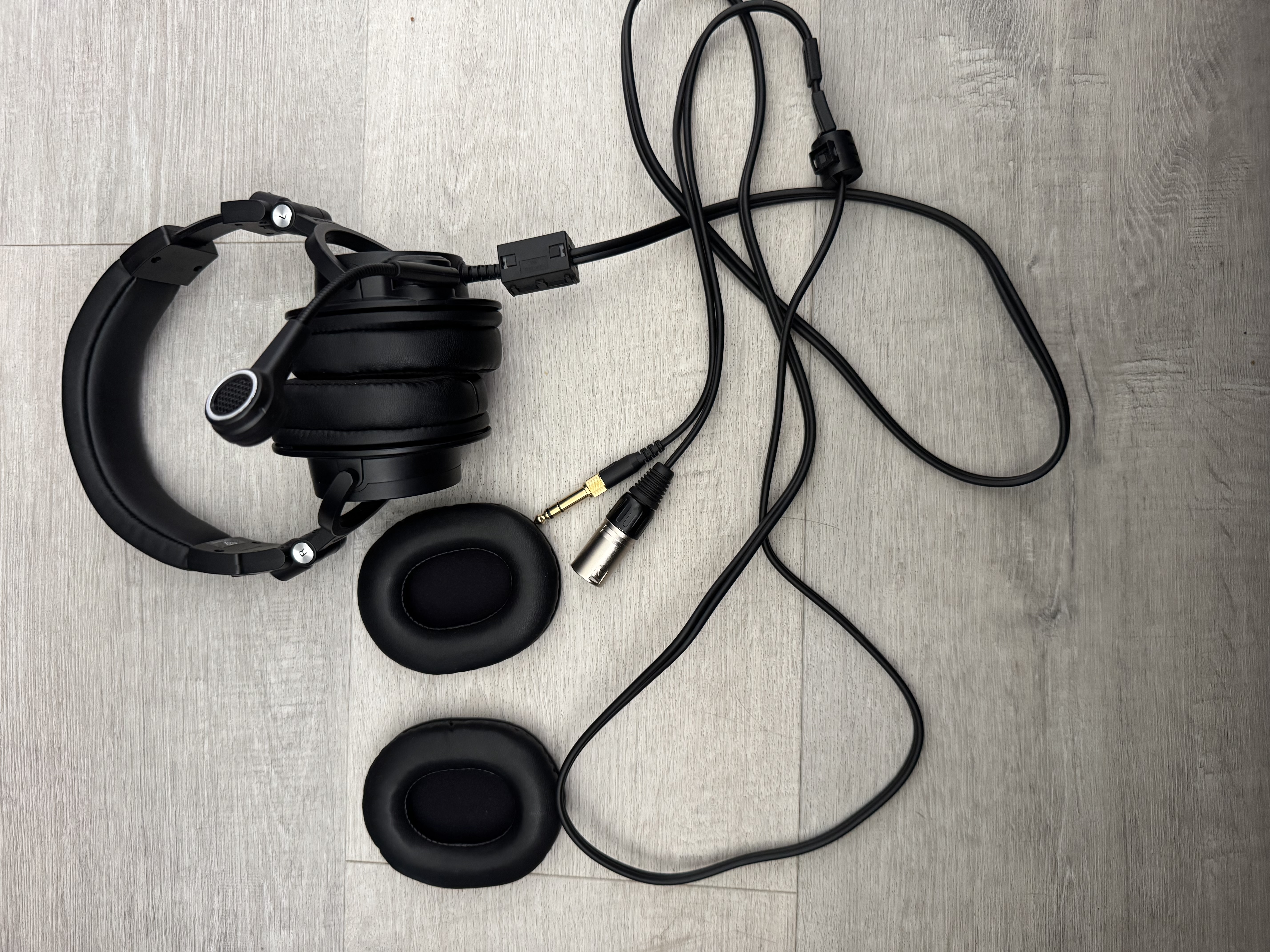 Audio technica ath50x headset